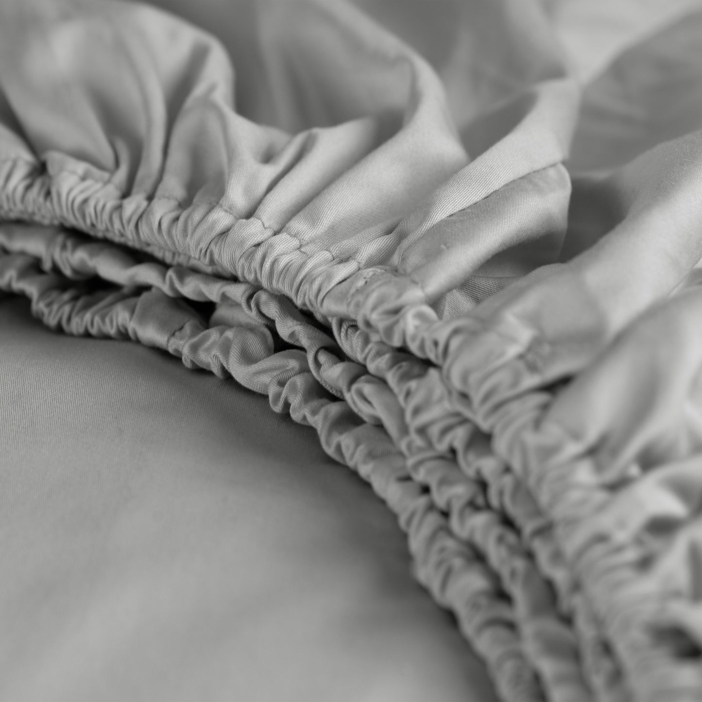 Sundays hoeslaken hoge hoek katoen-satijn lichtgrijs