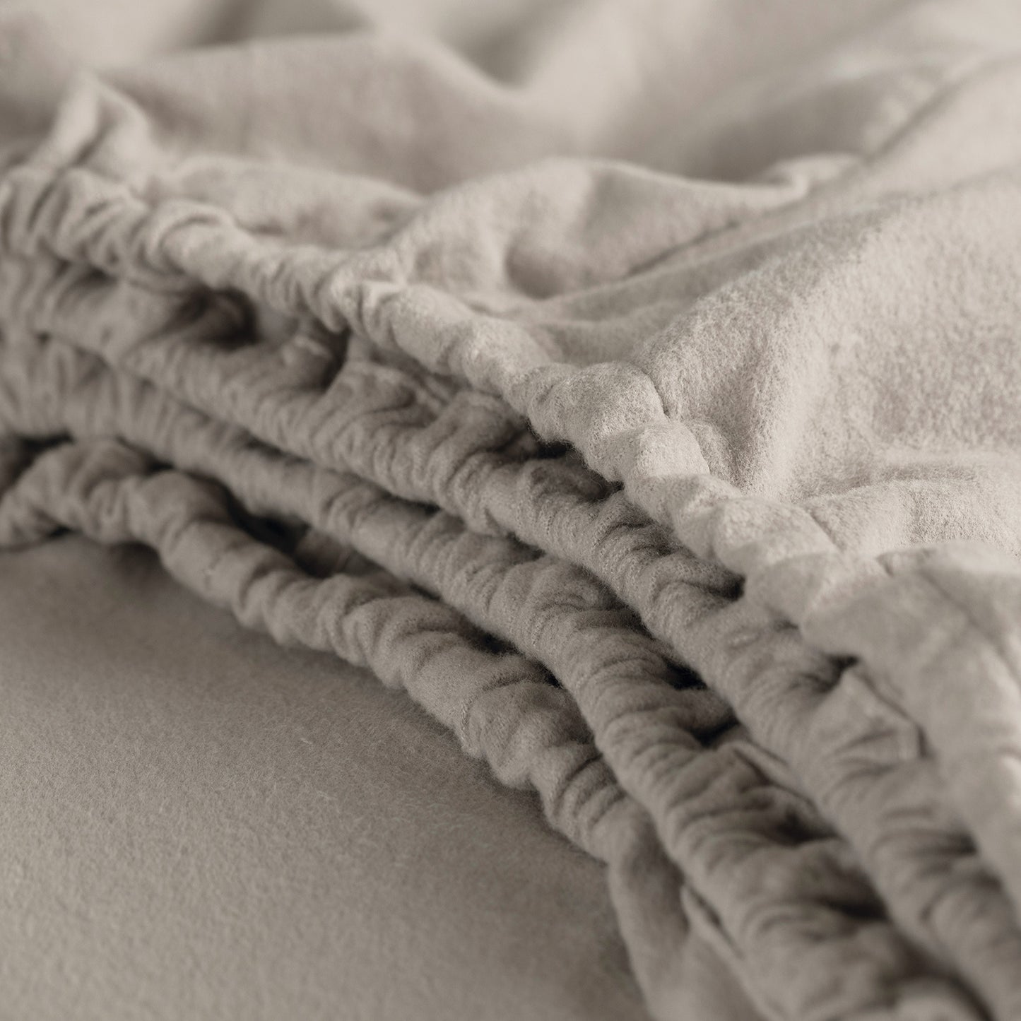 Topper hoeslaken enkele split flanel taupe